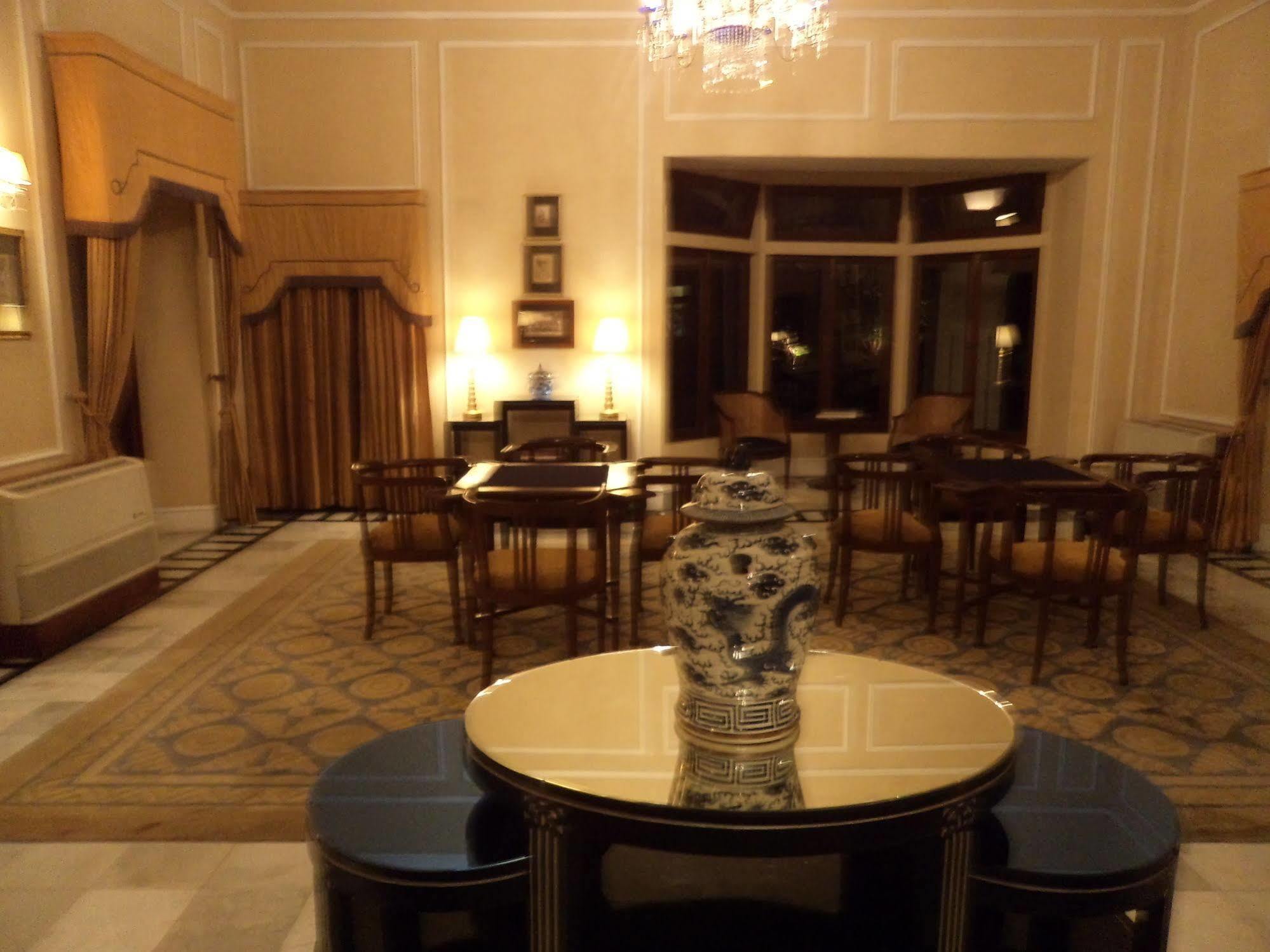 Ananda In The Himalayas Hotel ริชิเคช ภายนอก รูปภาพ